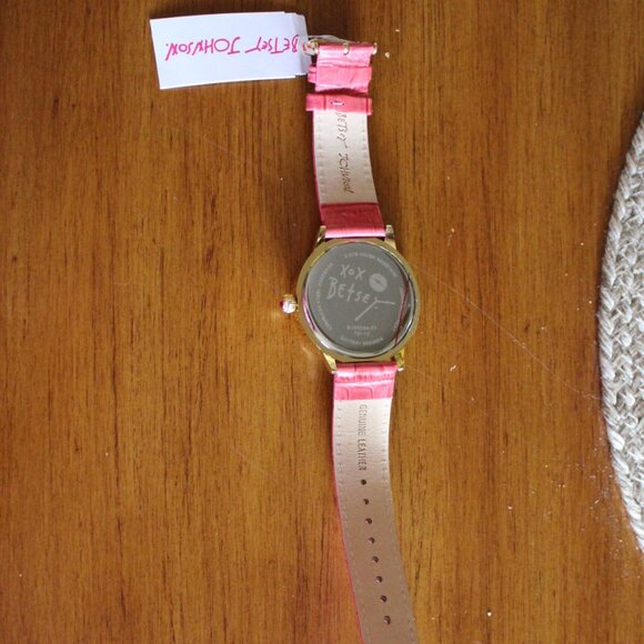 BRAND NEW WITH TAGS BETSEY JOHNSON PINK FLAMINGO WRISTWATCH FUN!! CUTE!! - Picture 6 of 8